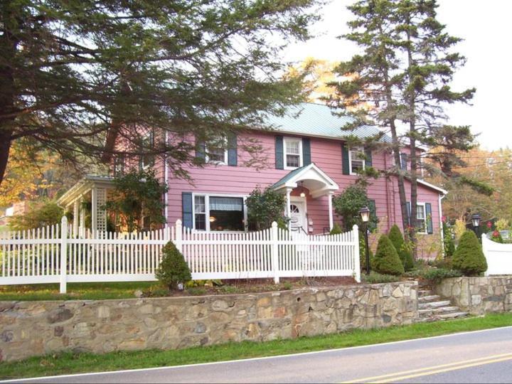The Banner Elk Inn B&B Exterior photo